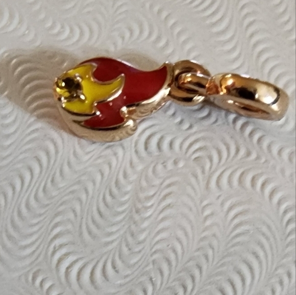 Pandora ME Burning Flame Mini Dangle - Picture 4 of 7